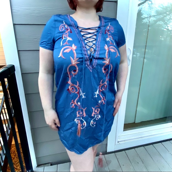 Lulu’s Kokomo Chambray Embroidered Shift Dress - Picture 3 of 7